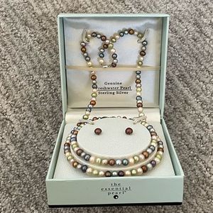 Fresh water pearl set